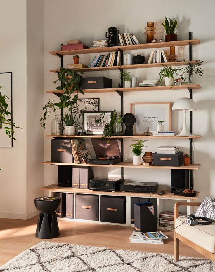 Góc Tâm Hồn Cho Những Anh Chàng Mạnh Mẽ – Bài Trí Phong Cách Với Phụ Kiện Trưng Bày AMD!