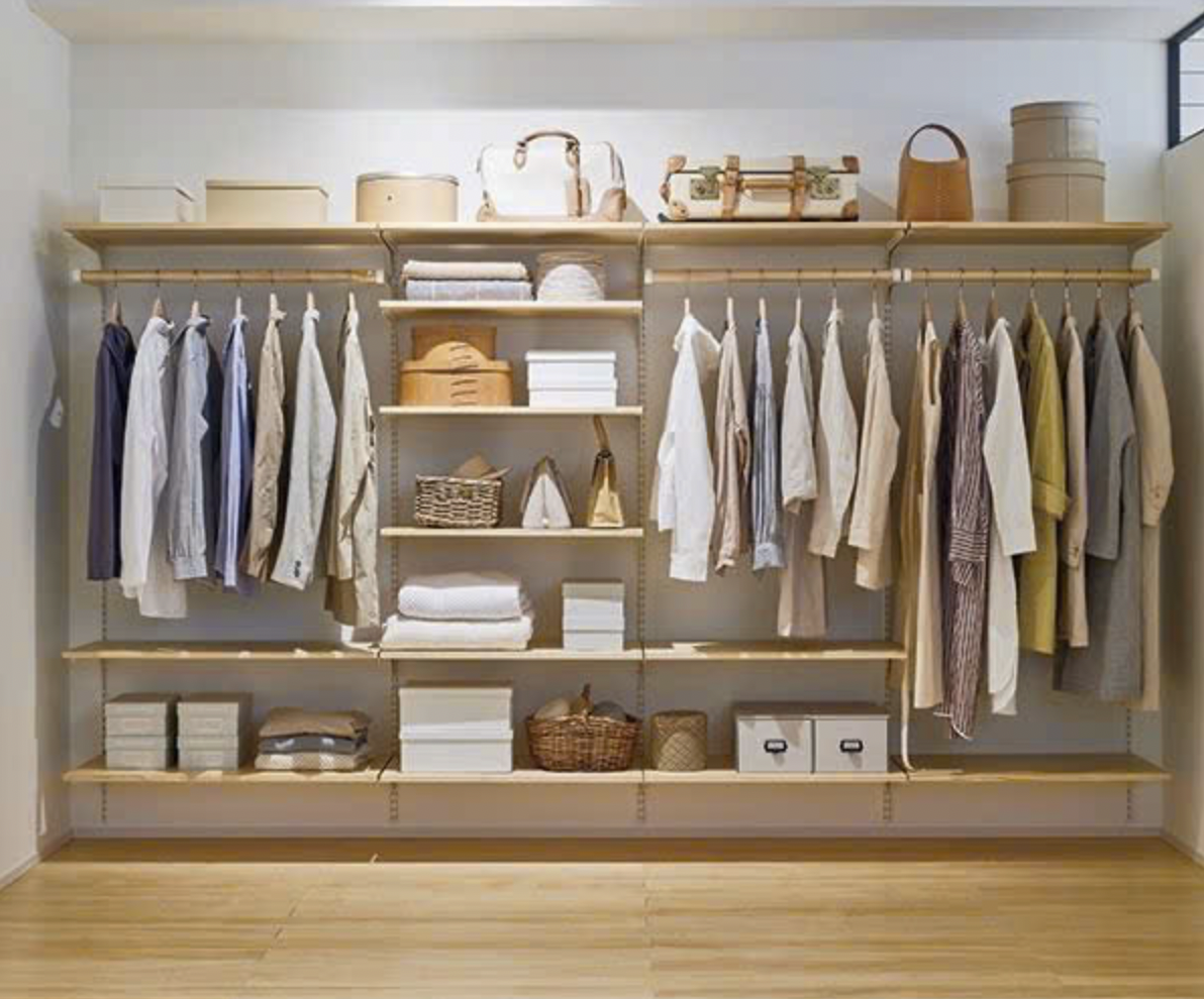 TẬN DỤNG TỐI ĐA DIỆN TÍCH TỪ HỆ KỆ THANH RAY GẮN TƯỜNG AMD 