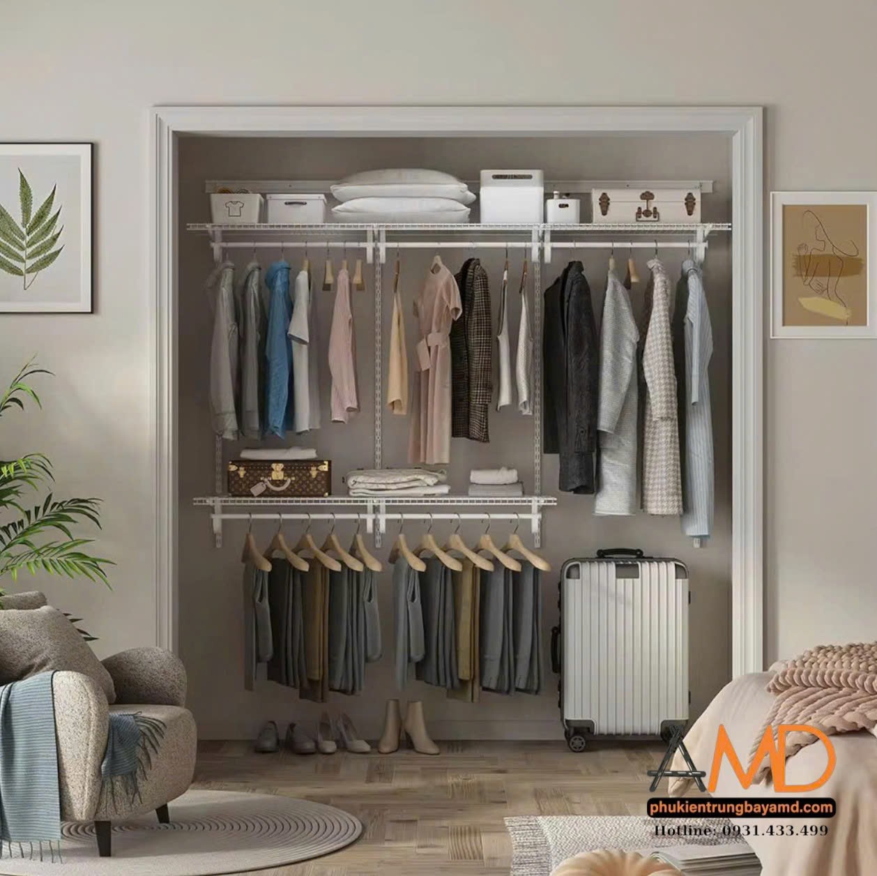 Người làm nghề sáng tạo – muốn góc treo đồ cũng truyền cảm hứng.